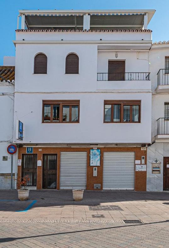 Hostal Ocana Манилва Экстерьер фото
